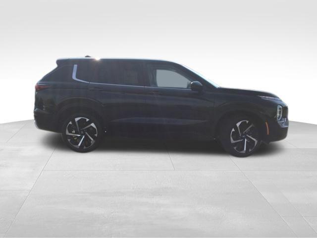 new 2024 Mitsubishi Outlander car, priced at $36,595