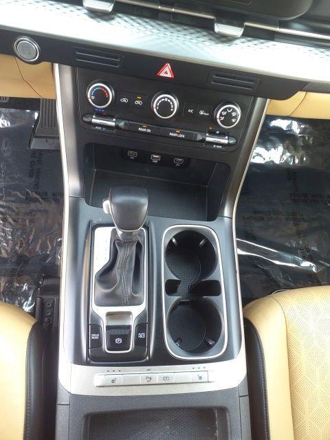 used 2022 Kia Carnival car, priced at $24,900
