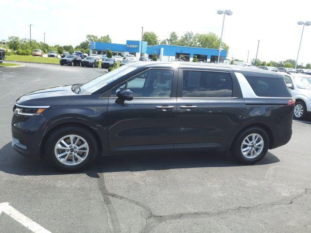 used 2022 Kia Carnival car, priced at $24,900