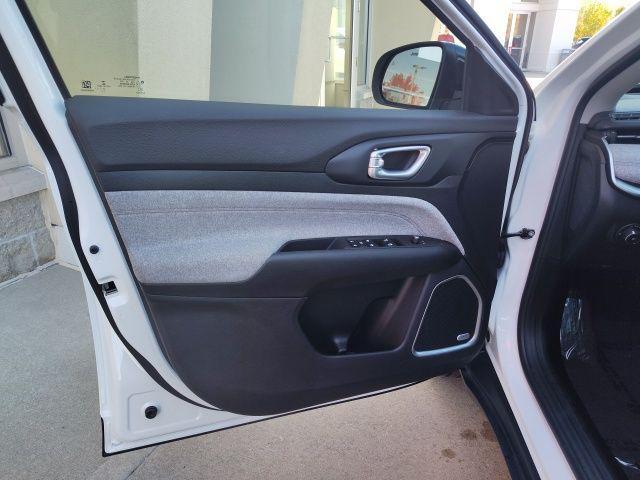 used 2022 Jeep Compass car, priced at $21,990