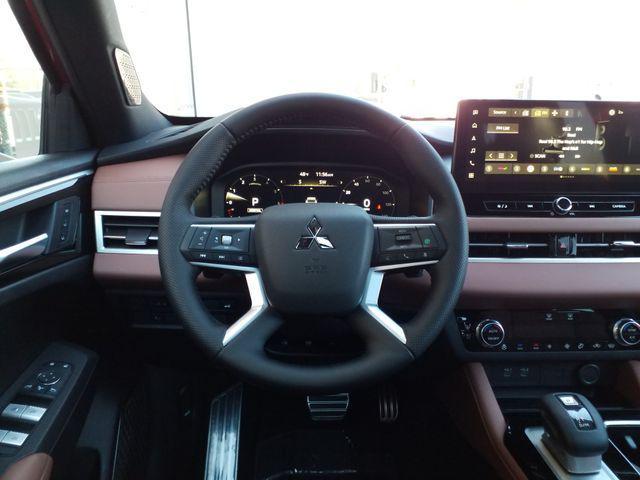 new 2025 Mitsubishi Outlander car, priced at $45,510