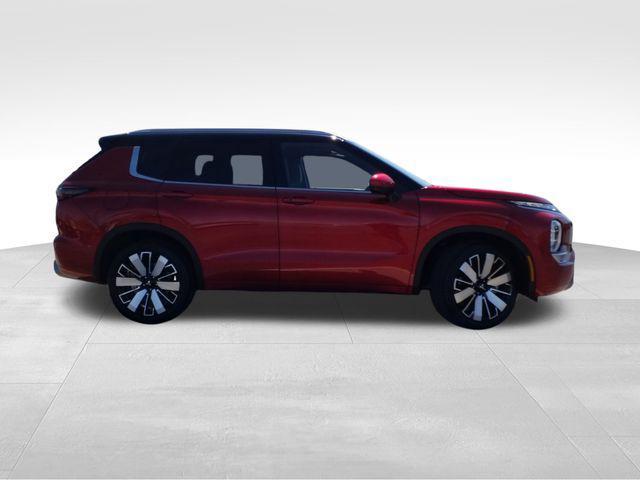 new 2025 Mitsubishi Outlander car, priced at $45,510