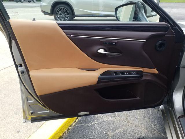 used 2021 Lexus ES 250 car, priced at $34,999