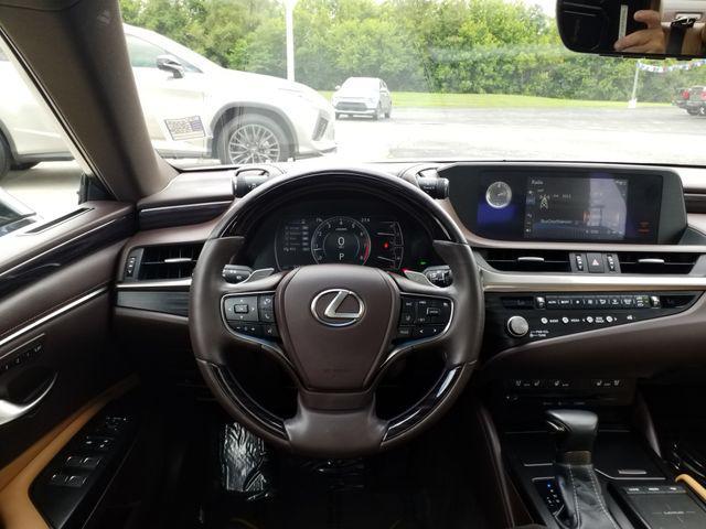 used 2021 Lexus ES 250 car, priced at $34,999