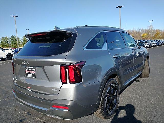 new 2025 Kia Sorento Hybrid car, priced at $42,890