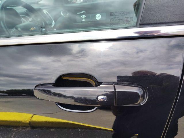 used 2022 Chevrolet Equinox car, priced at $23,981