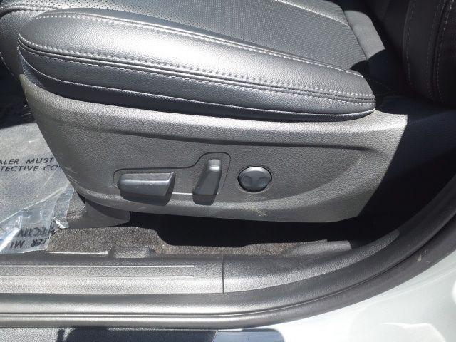 used 2023 Hyundai Santa Fe car, priced at $29,900