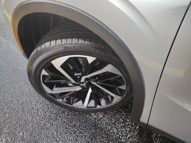 used 2023 Mitsubishi Outlander car, priced at $25,990