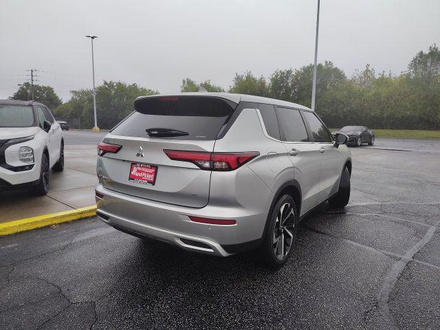 used 2023 Mitsubishi Outlander car, priced at $25,990