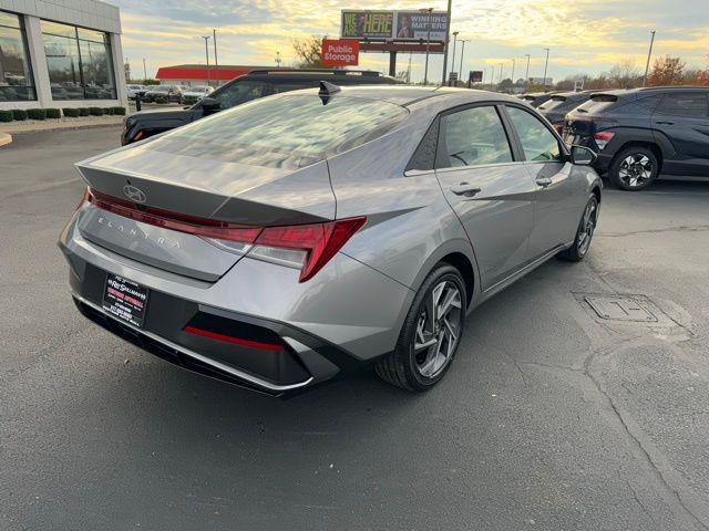 new 2025 Hyundai Elantra car, priced at $27,140