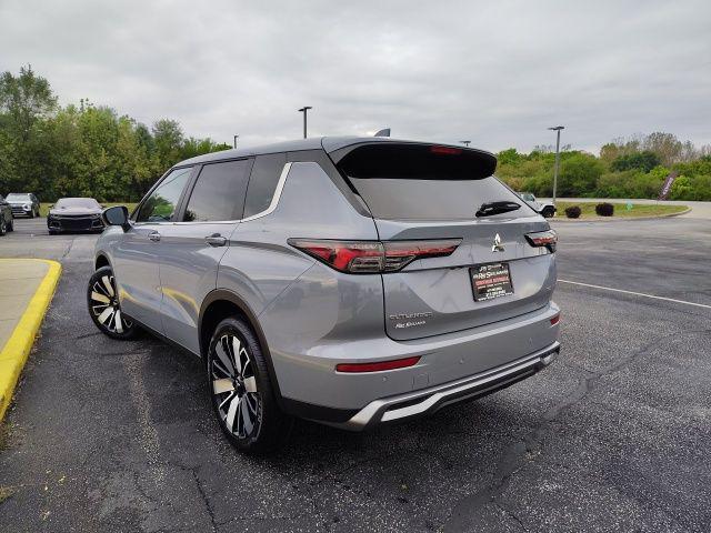 new 2025 Mitsubishi Outlander car, priced at $40,100