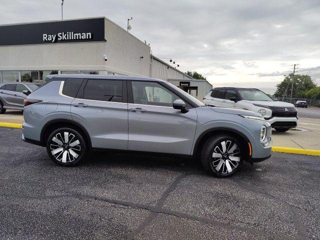 new 2025 Mitsubishi Outlander car, priced at $40,100