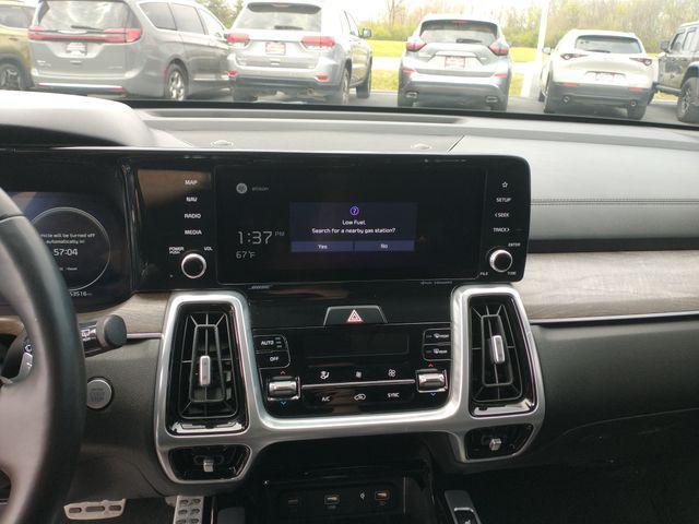 used 2021 Kia Sorento car, priced at $31,900