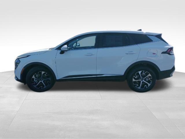 new 2025 Kia Sportage car, priced at $30,760