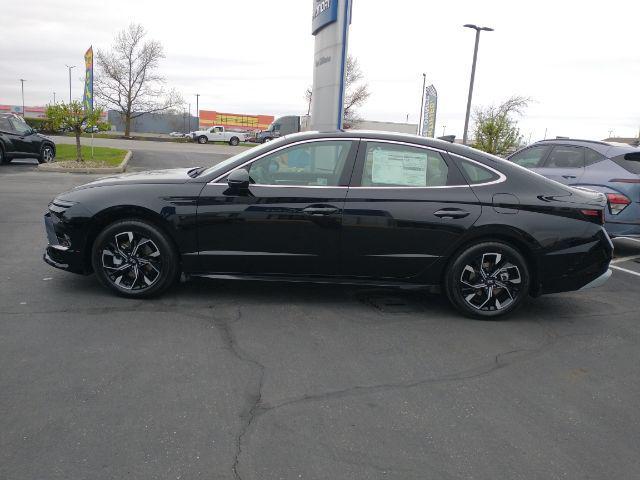 new 2024 Hyundai Sonata car, priced at $29,558