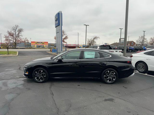 new 2025 Hyundai Sonata car, priced at $31,050