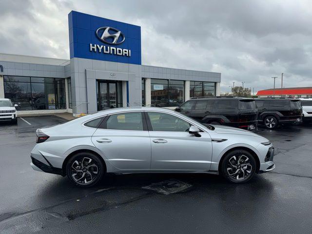 new 2025 Hyundai Sonata car, priced at $30,940