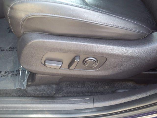 used 2022 Kia Carnival car, priced at $30,900