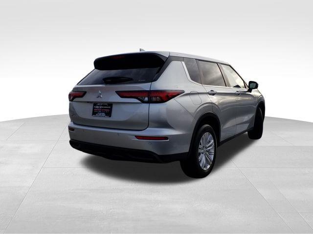 new 2024 Mitsubishi Outlander car, priced at $31,395