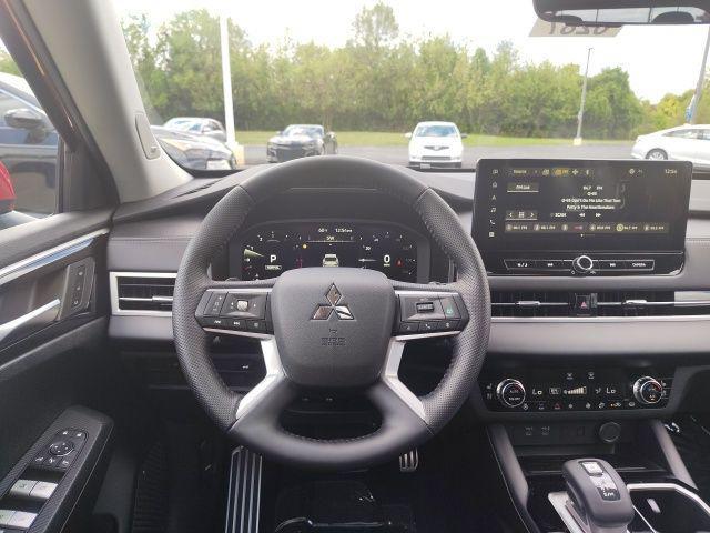 new 2025 Mitsubishi Outlander car, priced at $43,175