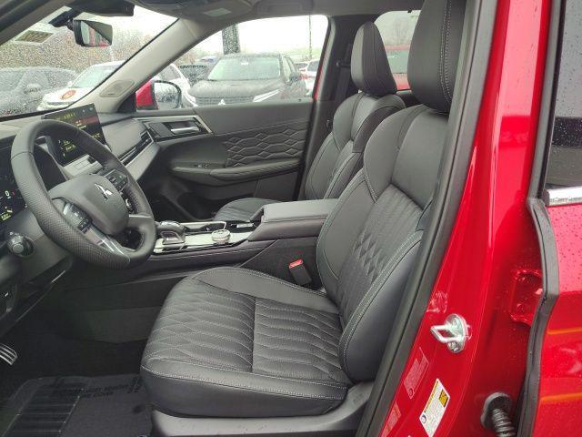 new 2025 Mitsubishi Outlander car, priced at $43,950