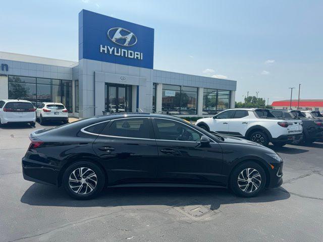 used 2023 Hyundai Sonata Hybrid car, priced at $25,990