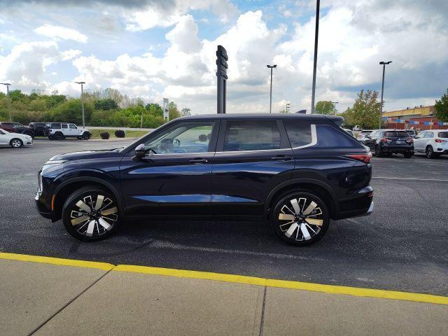 new 2025 Mitsubishi Outlander car, priced at $39,365