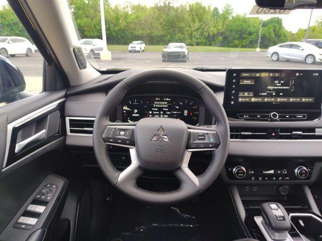 new 2025 Mitsubishi Outlander car, priced at $39,365