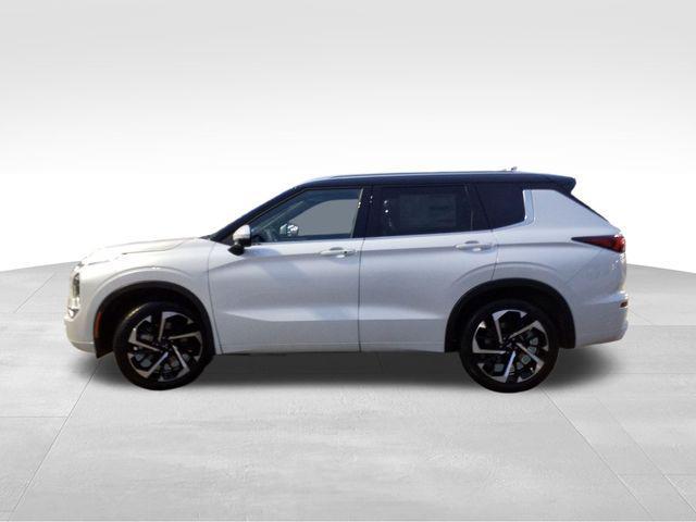 new 2024 Mitsubishi Outlander car, priced at $43,215