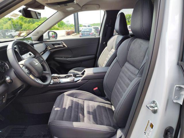 new 2025 Mitsubishi Outlander car, priced at $36,730