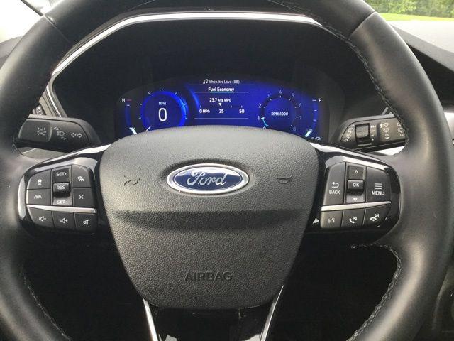 used 2022 Ford Escape car, priced at $25,471