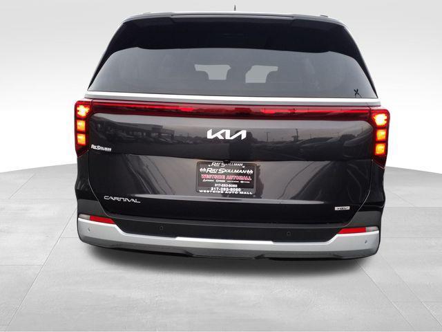 new 2025 Kia Carnival Hybrid car, priced at $44,360