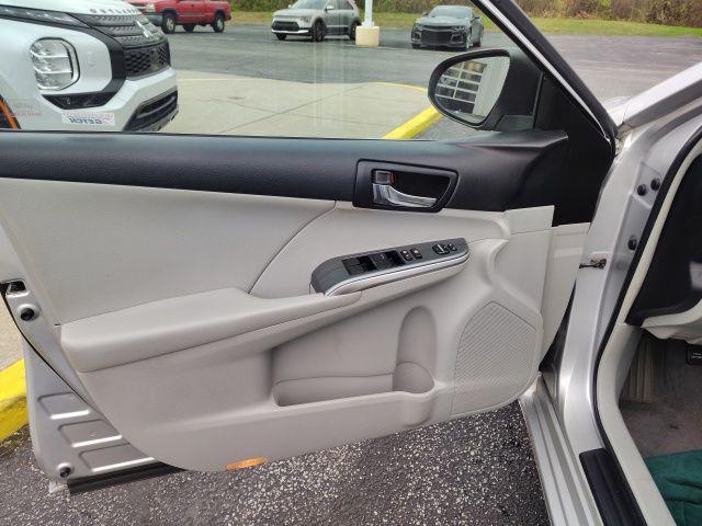 used 2012 Toyota Camry Hybrid car, priced at $11,990