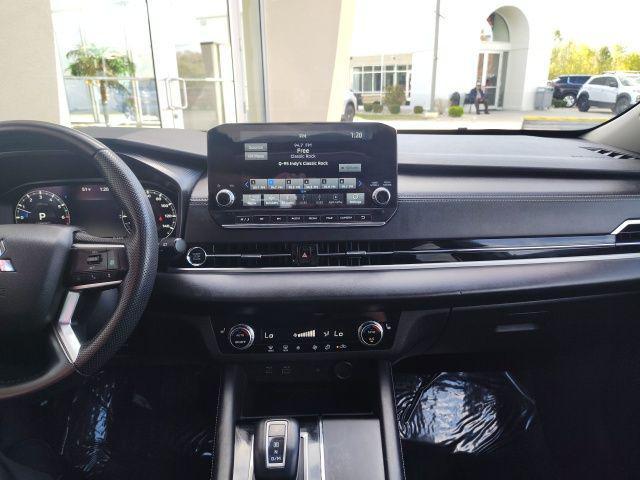 used 2024 Mitsubishi Outlander car, priced at $27,990