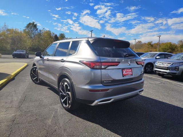 used 2024 Mitsubishi Outlander car, priced at $27,990