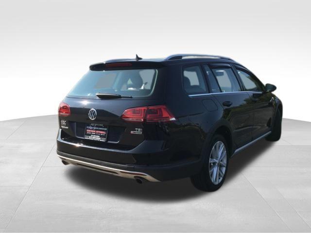 used 2017 Volkswagen Golf Alltrack car, priced at $18,990