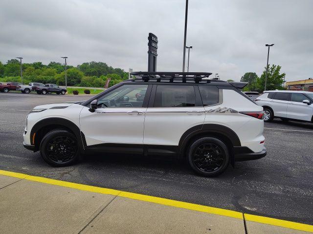 new 2025 Mitsubishi Outlander car, priced at $44,260