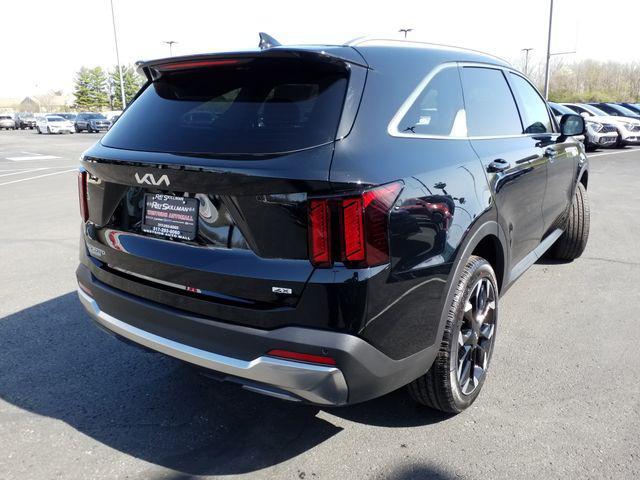 new 2025 Kia Sorento car, priced at $38,805