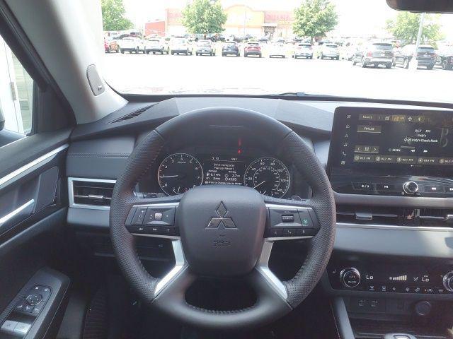 new 2025 Mitsubishi Outlander car, priced at $38,030