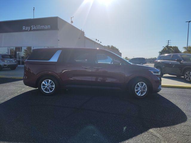 used 2023 Kia Carnival car, priced at $34,990