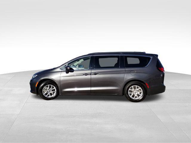 used 2022 Chrysler Pacifica car, priced at $25,999