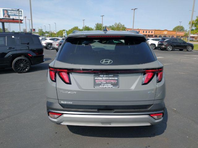 new 2025 Hyundai Tucson car, priced at $33,665