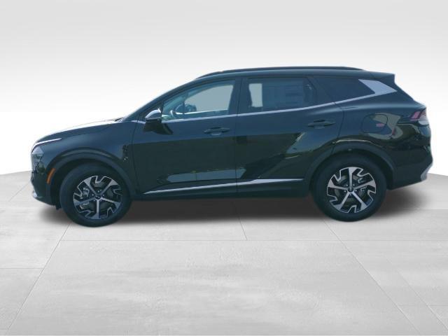 new 2025 Kia Sportage car, priced at $32,590