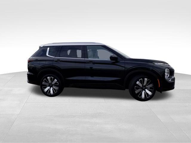 new 2025 Mitsubishi Outlander car, priced at $45,155