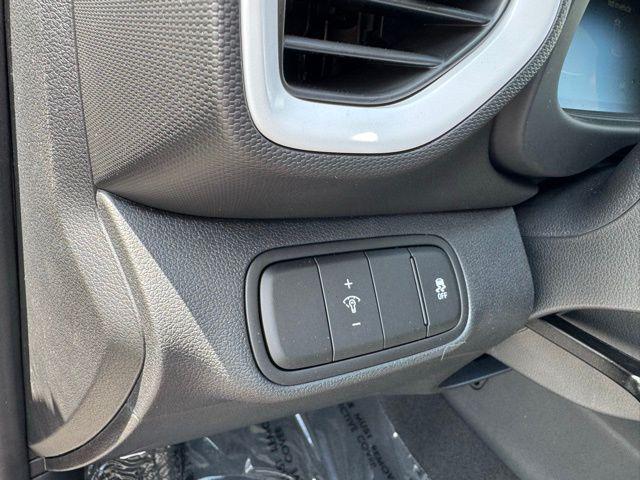 new 2025 Hyundai Venue car, priced at $25,290
