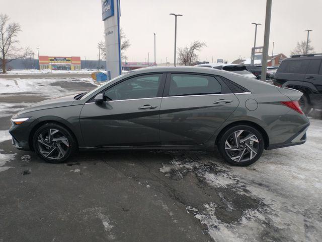 new 2025 Hyundai Elantra car, priced at $27,140