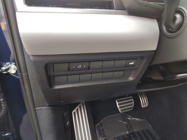 new 2025 Mitsubishi Outlander car, priced at $41,405