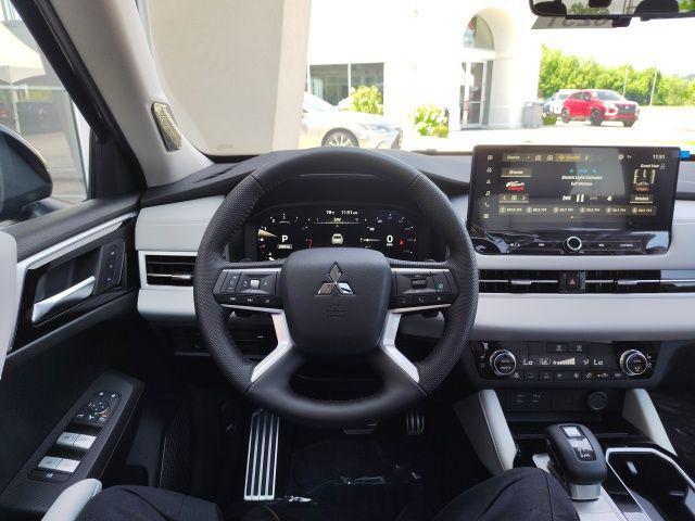 new 2025 Mitsubishi Outlander car, priced at $46,640