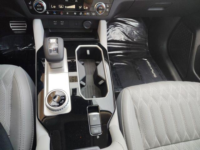 new 2025 Mitsubishi Outlander car, priced at $46,640