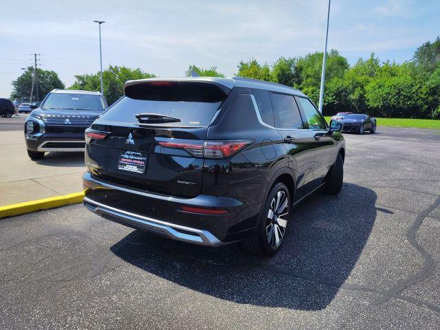 new 2025 Mitsubishi Outlander car, priced at $46,640